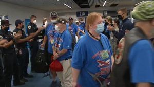 Veterans return to Oregon after Honor Flight to Washington, DC